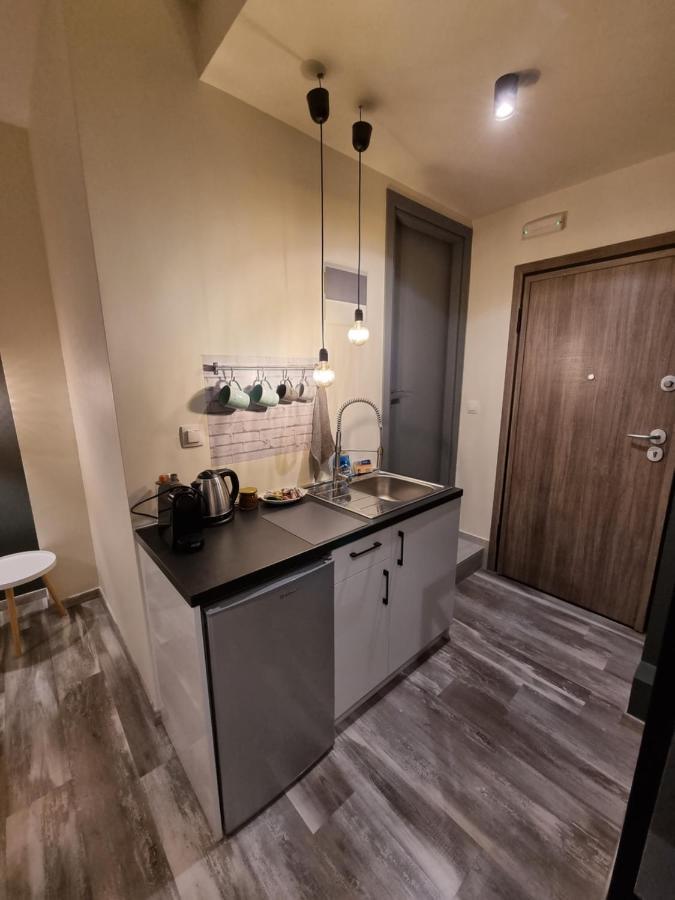 Space Apartment *